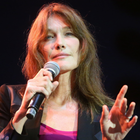 Carla Bruni reprend Brel : écoutez !
