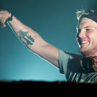 Avicii : une nouvelle version de "Fades Away"