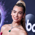 Dua Lipa se lance en mode "Future Nostalgia"