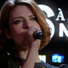 Elodie Frégé reprend Aznavour : regardez !