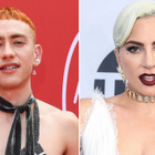 Years & Years reprend "The Edge of Glory"