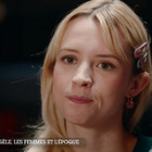 Angèle revient sur son coming out volé