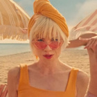 Carly Rae Jepsen larguée dans "Beach House"