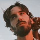 Lomepal lance un single "A peu près"