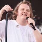 Lewis Capaldi de retour avec "Survive"