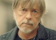 Renaud : son nouveau clip "J'ai embrassé un flic"