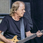 AC/DC : le guitariste hospitalisé en pleine tournée