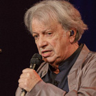 Hervé Vilard ruiné ? Il brise le silence