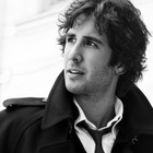 Josh Groban dévoile le clip d'"Higher Window"