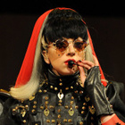 Lady GaGa remixe "Judas" avec Hurts et rencontre ses fans
