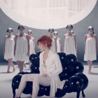 Mylène Farmer : n°1 avec "Lonely Lisa"
