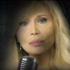 Amanda Lear : le clip "What Now My Love"