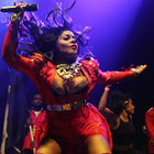 Lil' Kim s'en prend à Nicki Minaj avec "Flawless"