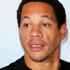 JoeyStarr se frappe la tête pour accuser la police
