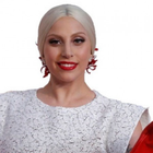 Oscars : Lady Gaga moquée pour ses gants