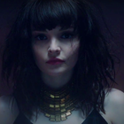 CHVRCHES : le clip brumeux de "Leave a Trace"