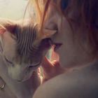 Emji est "Lost" : le clip !