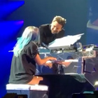 Lady Gaga et Bradley Cooper chantent "Shallow"