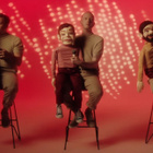 Two Door Cinema Club : le clip de "Once"