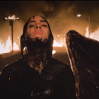 Billie Eilish devient l'ange noir