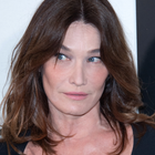 Carla Bruni blague sur le coronavirus