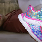 "Skechers" : la chanson délirante qui cartonne