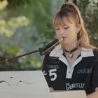 Angèle reprend Britney Spears