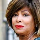 Tina Turner rend hommage à son fils Ronnie