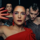 Jessie Ware flamboyante sur "Begin Again"