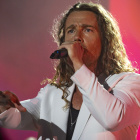 Julien Doré fond en larmes sur scène