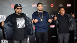 N.W.A : interviews sur le tapis rouge