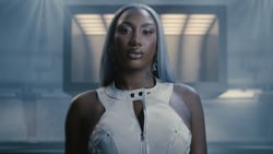 Aya Nakamura : un troisième Stade de France et un record absolu