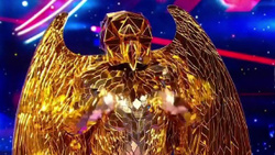 Mask Singer : l'auteur d'un hit légendaire sous le masque de L'Oiseau