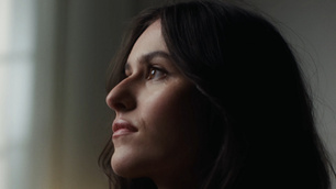 Jeanne : son premier clip "Respire fort"