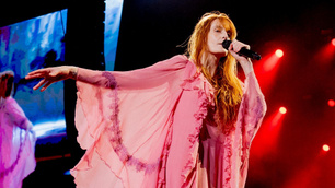 Florence + The Machine ensorcelle Bercy