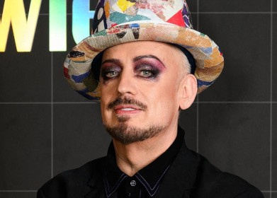 Boy George va concourir à l'Eurovision, c'est officiel