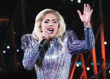 Lady Gaga : une chanson pour le Super Bowl