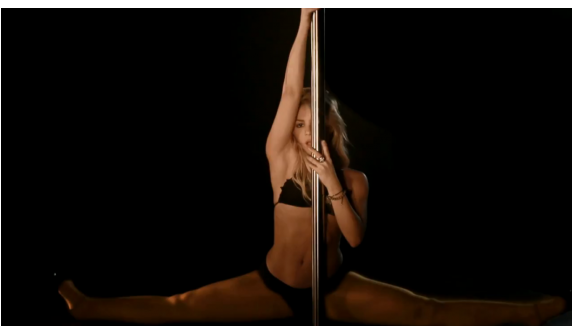 Shakira : brune et très sexy pour "Rabiosa"