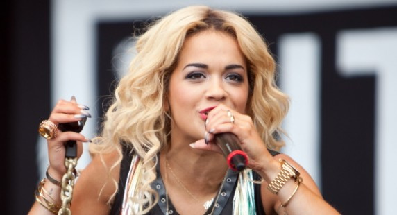 Rita Ora : écoutez son single "Radioactive" !