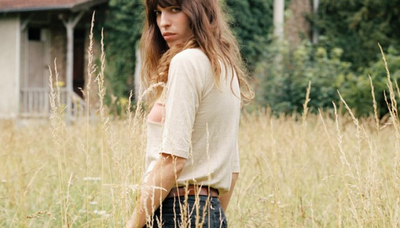 Lou Doillon en interview
