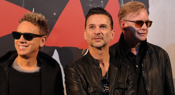 Top Albums : Les Enfoirés devant Depeche Mode