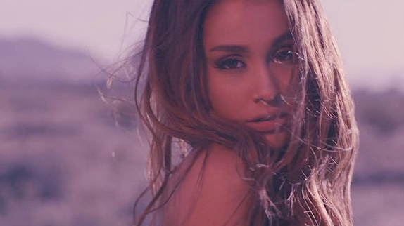 Ariana Grande : une reprise bluffante !