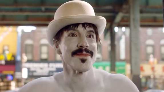Red Hot : un clip déjanté pour "Go Robot"