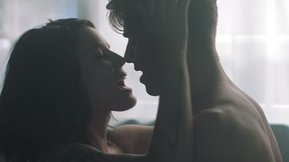 The Chainsmokers : le clip torride "Closer"
