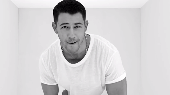 Nick Jonas, Anne-Marie et Mike Posner : le clip !