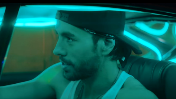 Enrique Iglesias et Pitbull : le clip !