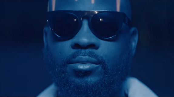 Damso lance "Smog" avant son nouvel album