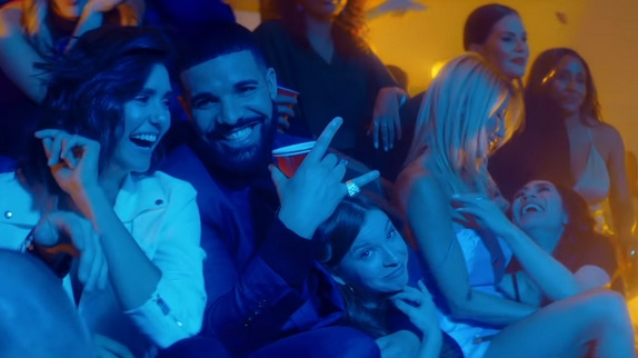Drake retourne au lycée avec "I'm Upset"