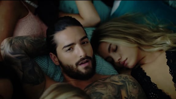 Maluma fait "Mala Mía" dans son nouveau clip