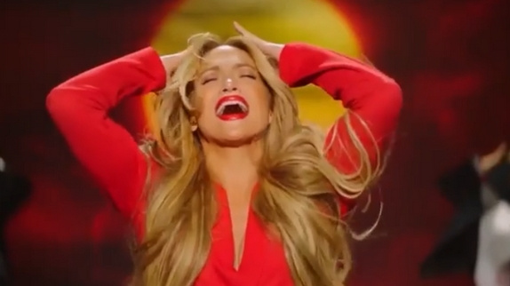 Jennifer Lopez dévoile le clip "Limitless"